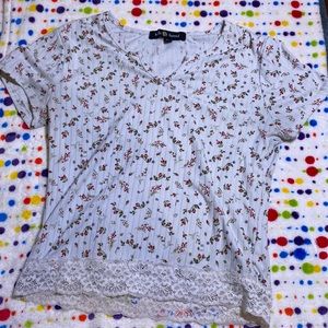 Size M floral t-shirt!